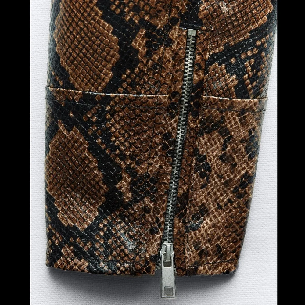 FAUX LEATHER SNAKESKIN PRINT JACKET